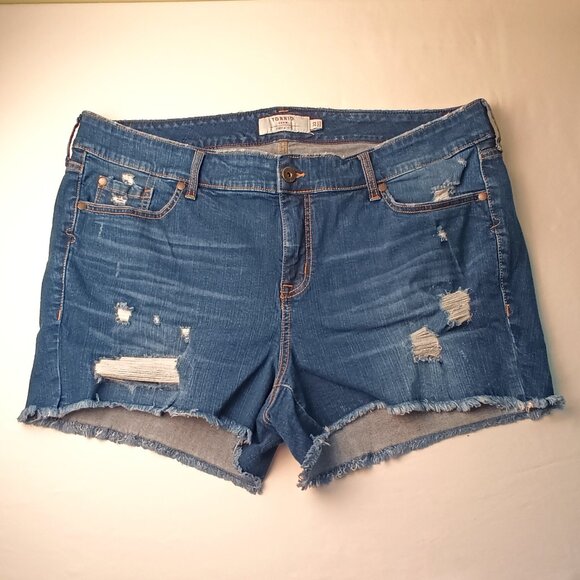 Torrid Denim 3.5" Short Size 22 High Rise Distressed Medium Wash - Picture 1 of 9